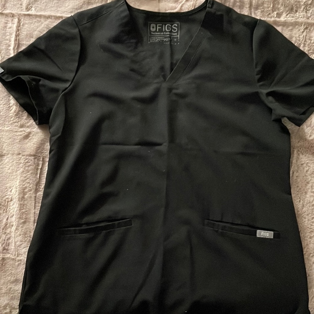 Fig scrub top